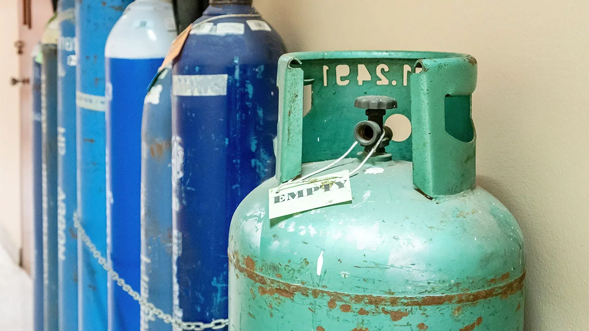 Iran dusi nie tylko ropę. Bez tego gazu nie ma chipów