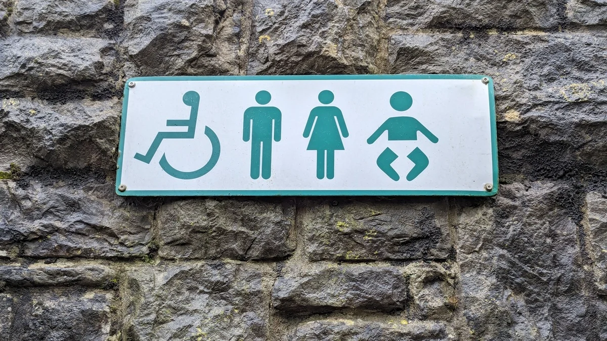 Pokazali, gdzie iść za potrzebą. Wstyd, że jest z tym problem